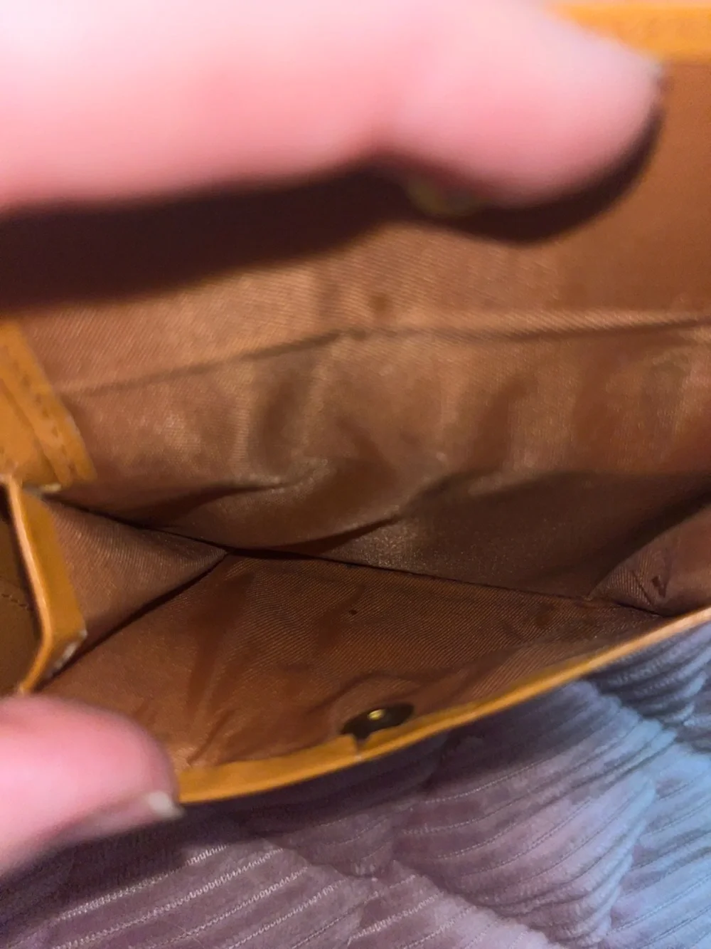 Vintage Christian Dior Men's Black Bifold Wallet with Tan Trim - Picture 7 of 8